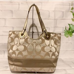 🌺COACH F19565 🌺 LIGHT KHAKI GOLD SIGNATURE LOGO LARGE BECK TOTE MSRP $298